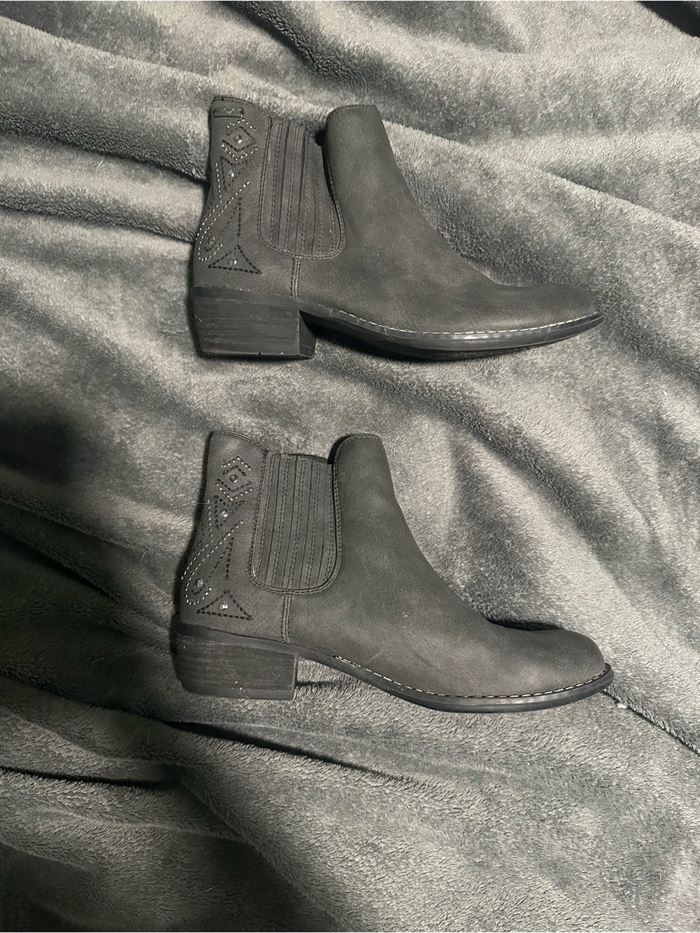 NWOT Roxy boots